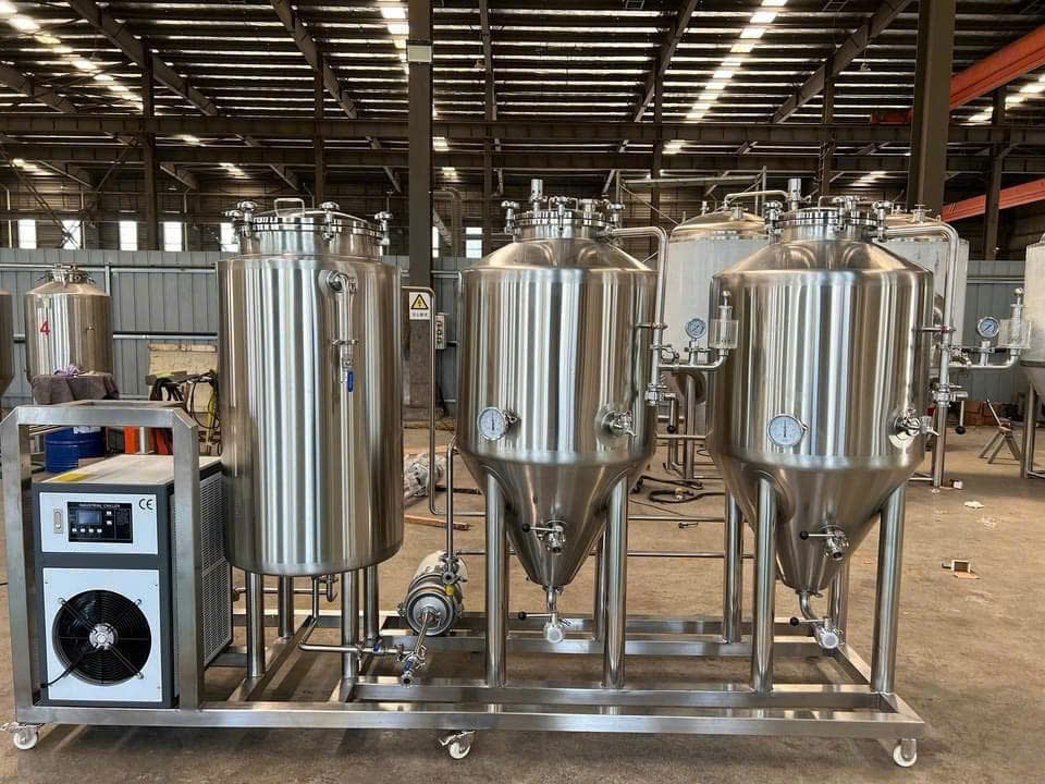 Hệ thống nấu bia 200L/mẻ trọn bộ (3 nồi + nồi nước nóng · 5 tank)