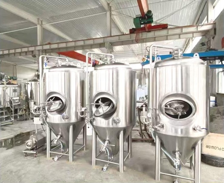 Hệ thống nấu bia 300L/mẻ trọn bộ (2 nồi · 4 tank 300L)