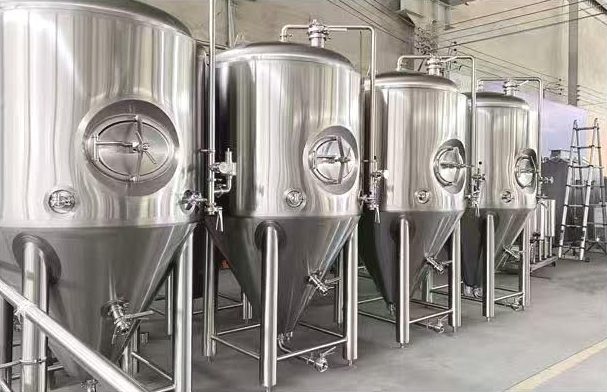 Hệ thống nấu bia 500L/mẻ trọn bộ (3 nồi · 4 tank 500L)